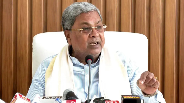 https://salarnews.in/public/uploads/images/newsimages/maannewsimage14062025_014415_cm siddarmaiah.png